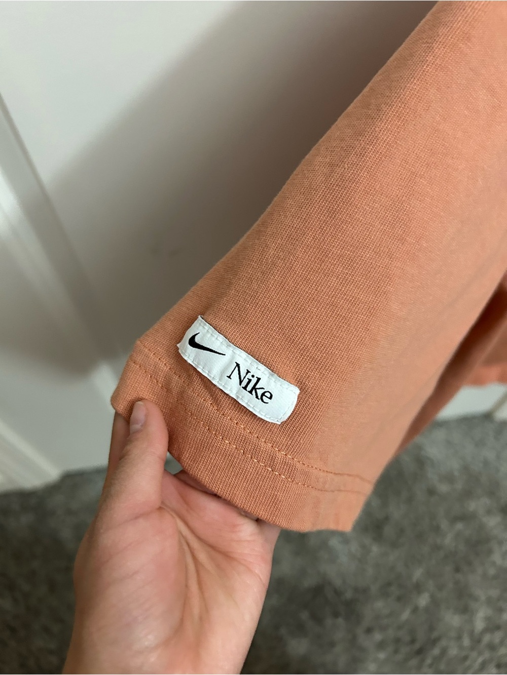Nike Sportswear Classic Boxy Tee - Picture 4 of 8